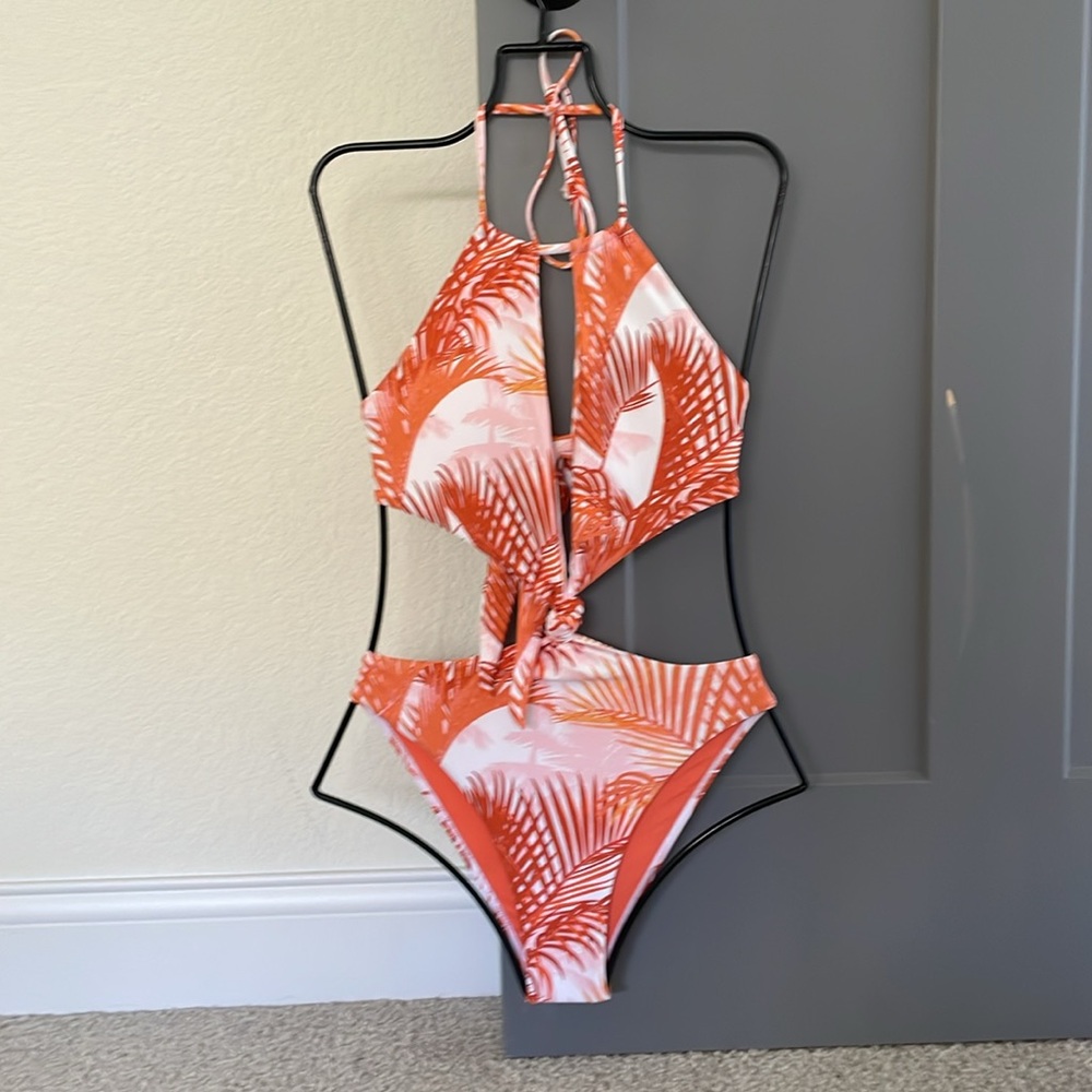 NEW Envya Santorini Halter Onepiece